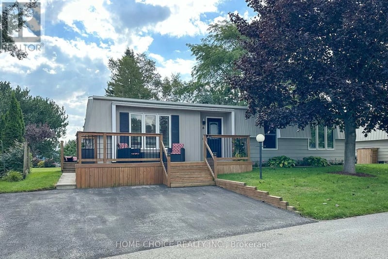 5 Driftwood Lane, Clarington (Newcastle), Ontario, L1B1A5, Clarington (Newcastle), Ontario — photo 1 of 5
