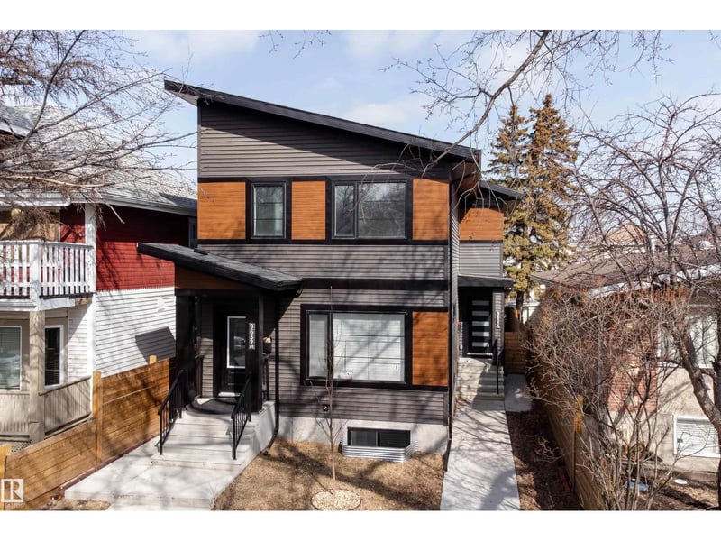 9632 #1 and #2 110 AVE NW, Edmonton, Alberta, T5H1H5, Edmonton, Alberta — photo 1 of 5