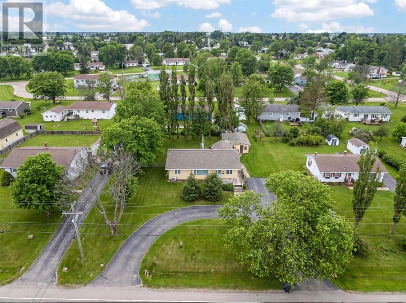 45 Meadowbank Road, Cornwall, Prince Edward Island, C0A1H0, Cornwall, Prince Edward Island — photo 1 of 5