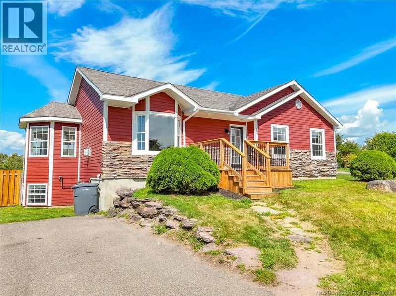33 Hallihan Drive, Oromocto, New Brunswick, E2V0C2, Oromocto, New Brunswick — photo 1 of 5
