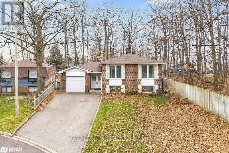 #upper unit 7 Rosedale Place, Barrie (Cundles East), Ontario, L4M5E7, Barrie (Cundles East), Ontario — photo 1 of 5