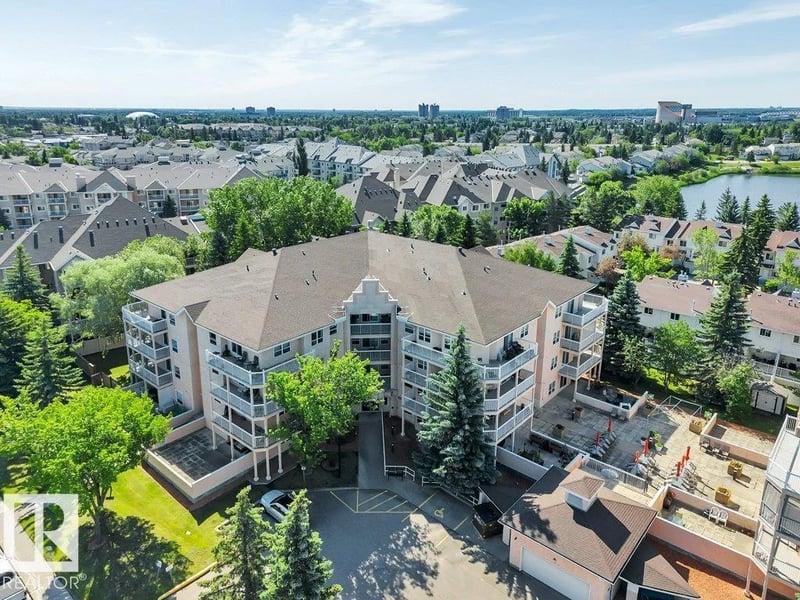 #404E 17511 98A AV NW, Edmonton, Alberta, T5T6A2, Edmonton, Alberta — photo 1 of 5