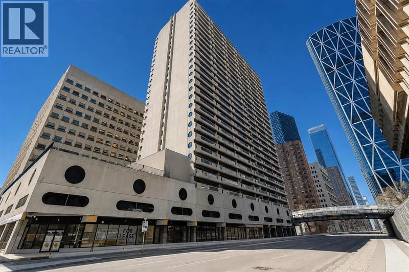 221 6 Avenue Southeast, Calgary, Alberta, T2G4Z9, Calgary, Alberta — photo 1 of 5