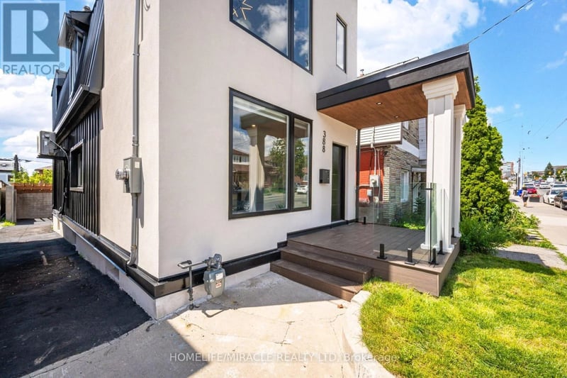 388 Oakwood Avenue, Toronto (Oakwood Village), Ontario, M6E2W3, Toronto (Oakwood Village), Ontario — photo 1 of 5