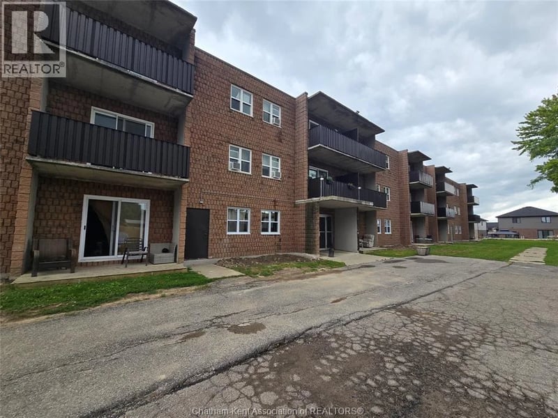 #108 276 MERRITT Avenue, Chatham, Ontario, N7M3G1, Chatham, Ontario — photo 1 of 5