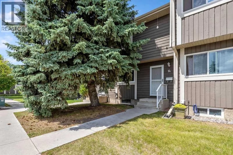 14736 Deerfield Drive Southeast, Calgary, Alberta, T1J5Y1, Calgary, Alberta — photo 1 of 5
