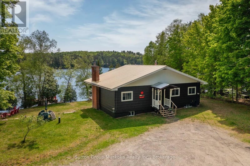 562 East Waseosa Lake Road, Huntsville (Chaffey), Ontario, P1H2J4, Huntsville (Chaffey), Ontario — photo 1 of 5