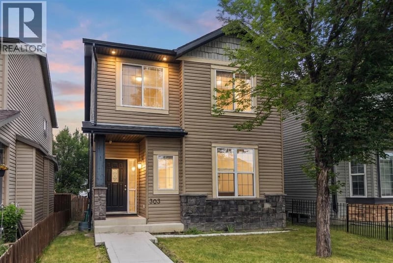 303 Saddlebrook Way Northeast, Calgary, Alberta, T3J0B4, Calgary, Alberta — photo 1 of 5