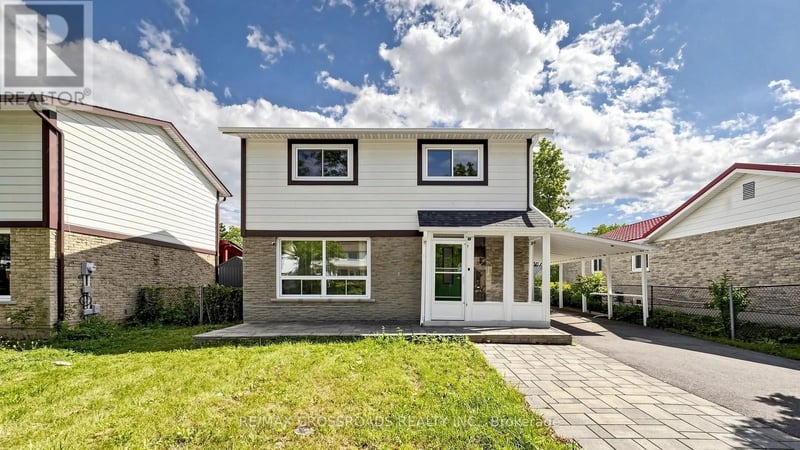 36 United Square, Toronto (Malvern), Ontario, M1B2C2, Toronto (Malvern), Ontario — photo 1 of 5