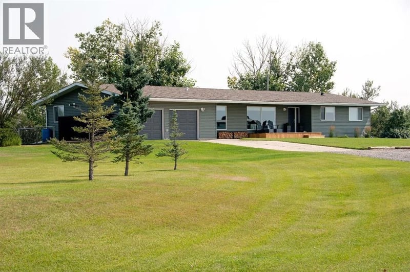 264057 562 Avenue East, Rural Foothills County, Alberta, T0L0J0, Rural Foothills County, Alberta — photo 1 of 5
