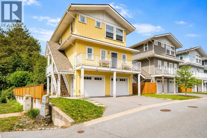 #1 39885 GOVERNMENT Road, Squamish, British Columbia, V8B0Z2, Squamish, British Columbia — photo 1 of 5