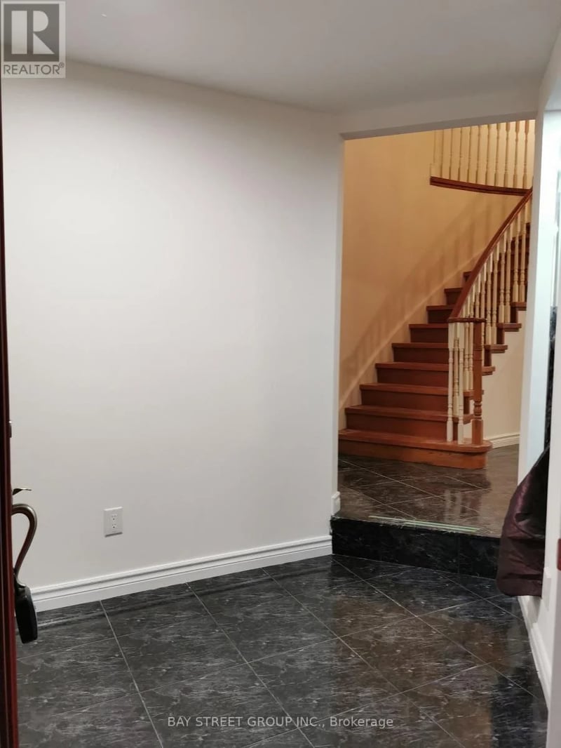 138 Rosedale Heights Drive, Vaughan (Uplands), Ontario, L4J4V9, Vaughan (Uplands), Ontario — photo 1 of 5
