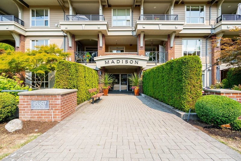 #201 15357 17A Avenue, Surrey, British Columbia, V4A1V4, Surrey, British Columbia — photo 1 of 5