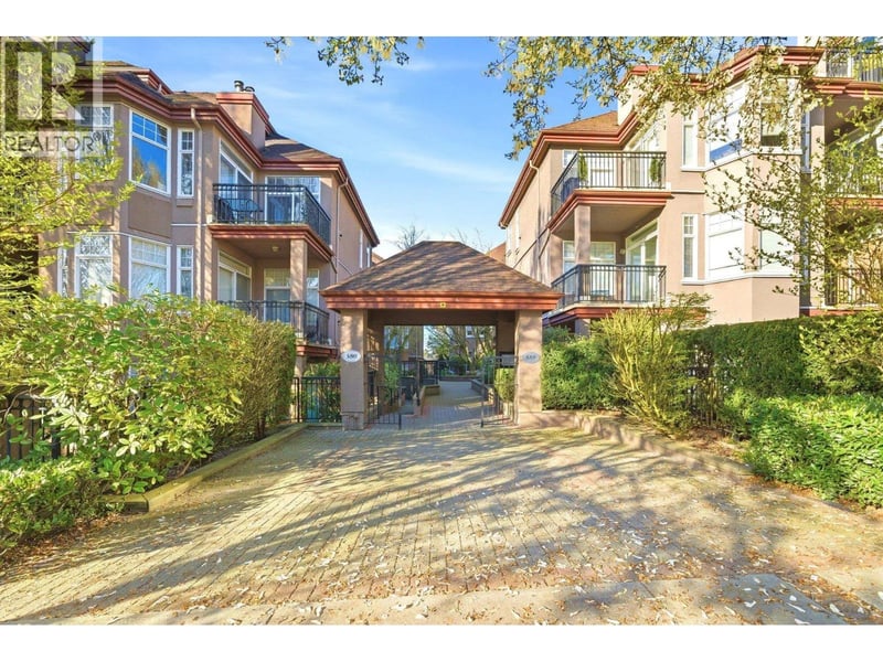 #401 580 TWELFTH Street, New Westminster, British Columbia, V3M4H9, New Westminster, British Columbia — photo 1 of 5
