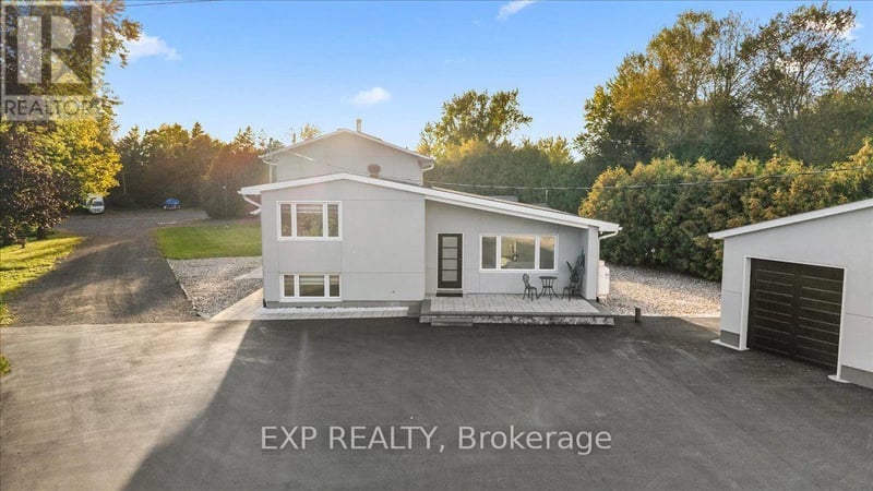2940 Prince Of Wales Drive, Ottawa, Ontario, K2E0B2, Ottawa, Ontario — photo 1 of 5