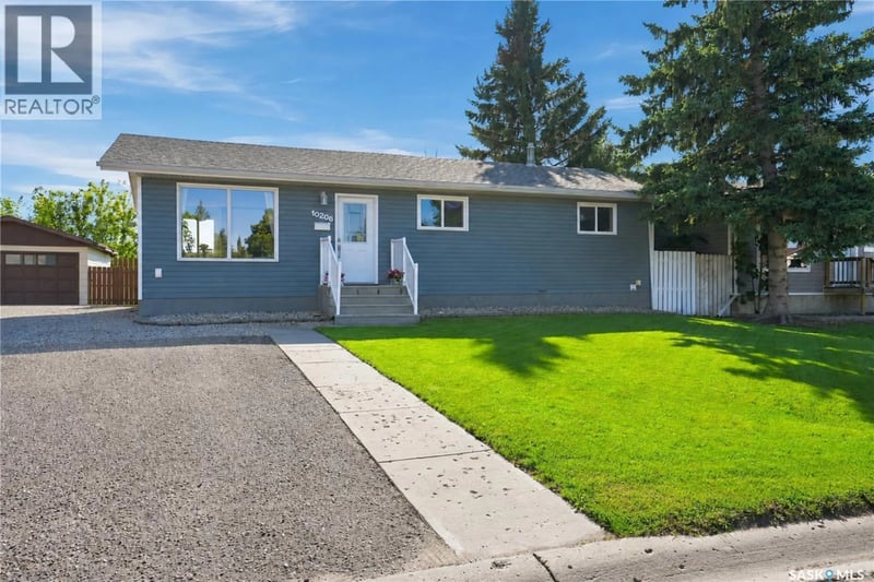 10206 Ross CRESCENT, North Battleford, Saskatchewan, S9A3R6, North Battleford, Saskatchewan — photo 1 of 5