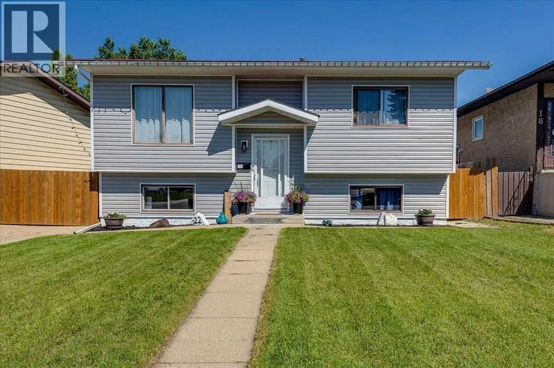 22 Greenham Drive, Red Deer, Alberta, T4P2X4, Red Deer, Alberta — photo 1 of 5