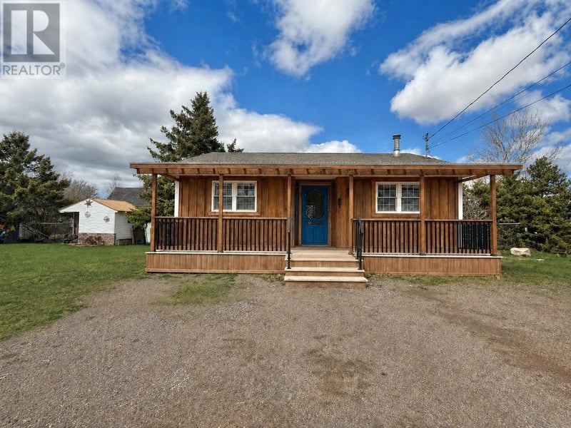 233 Main Street, Borden-Carleton, Prince Edward Island, C0B1X0, Borden-Carleton, Prince Edward Island — photo 1 of 5