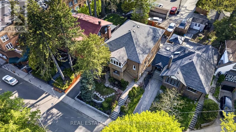 128 Glen Manor Drive, Toronto (The Beaches), Ontario, M4E2X6, Toronto (The Beaches), Ontario — photo 1 of 5