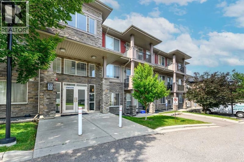 22 Panatella Road Northwest, Calgary, Alberta, T3K0V4, Calgary, Alberta — photo 1 of 5