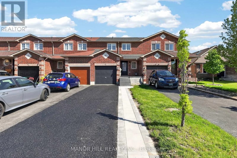62 Monarchy Street North, Barrie (Innis-Shore), Ontario, L4M7K1, Barrie (Innis-Shore), Ontario — photo 1 of 5
