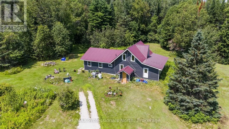 1975 Queens Line Road, Minden Hills (Minden), Ontario, K0M2K0, Minden Hills (Minden), Ontario — photo 1 of 5