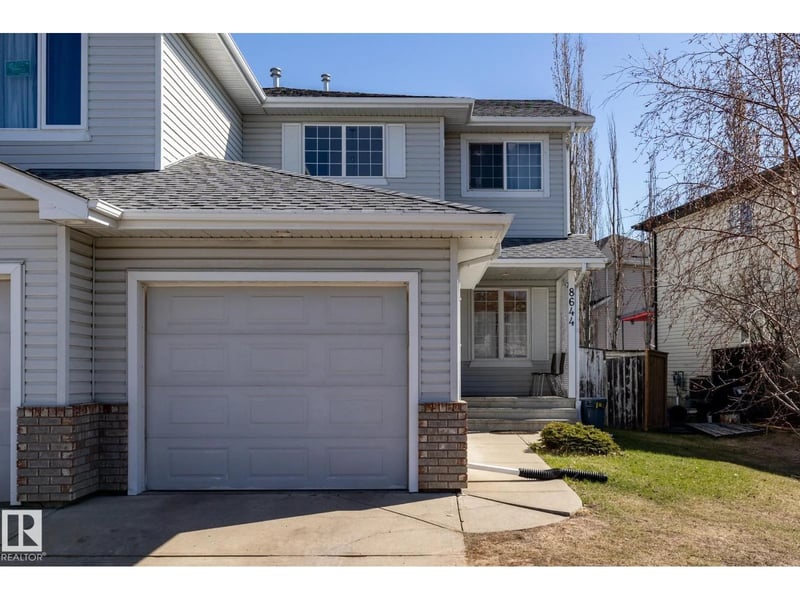 8644 173 AV NW, Edmonton, Alberta, T5Z3W4, Edmonton, Alberta — photo 1 of 5