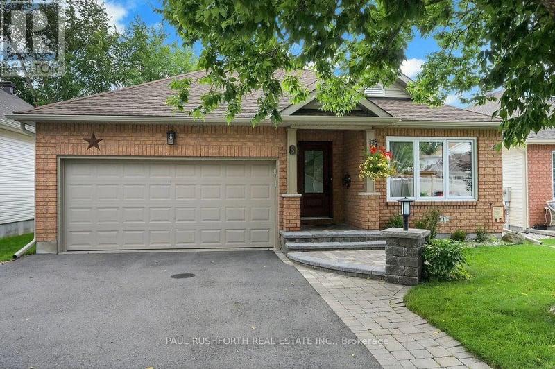 8 Fieldcrest Avenue, Ottawa, Ontario, K2J4W7, Ottawa, Ontario — photo 1 of 5