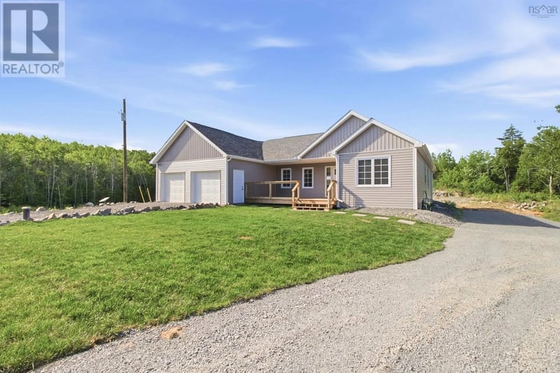 42 Bretton Woods Road, Mount Uniacke, Nova Scotia, B0N1Z0, Mount Uniacke, Nova Scotia — photo 1 of 5