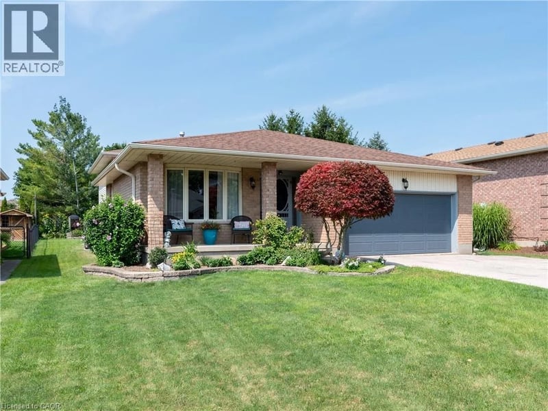 39 KING Street, Tavistock, Ontario, N0B2R0, Tavistock, Ontario — photo 1 of 5