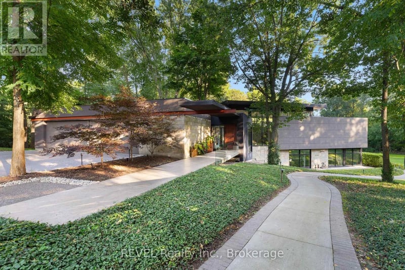 250 Canboro Road, Pelham (Fonthill), Ontario, L0S1M0, Pelham (Fonthill), Ontario — photo 1 of 5