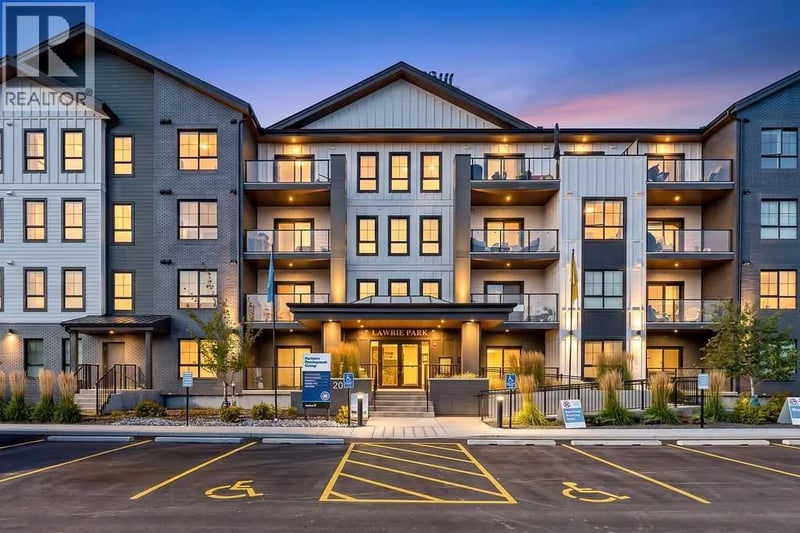 100 Banister Drive, Okotoks, Alberta, T1S5Y3, Okotoks, Alberta — photo 1 of 5