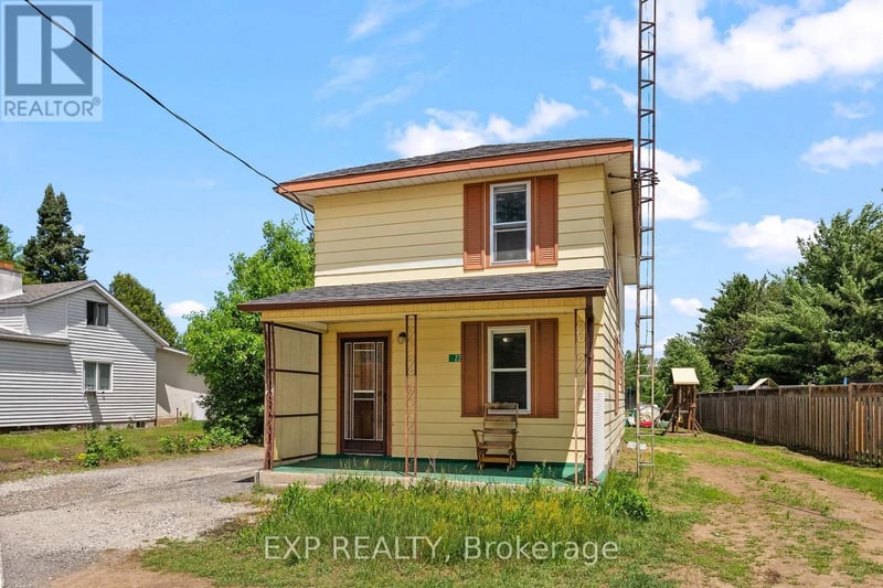 22 Lane Street, Madawaska Valley, Ontario, K0J1B0, Madawaska Valley, Ontario — photo 1 of 5