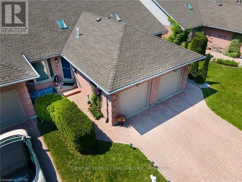 #5 90 ONTARIO Street South, Lambton Shores (Grand Bend), Ontario, N0M1T0, Lambton Shores (Grand Bend), Ontario — photo 1 of 5