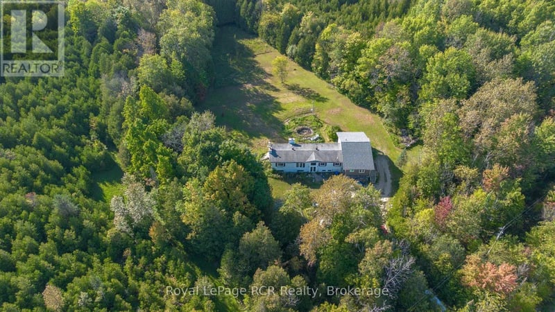 394908 2 Corners, West Grey, Ontario, N0G1R0, West Grey, Ontario — photo 1 of 5