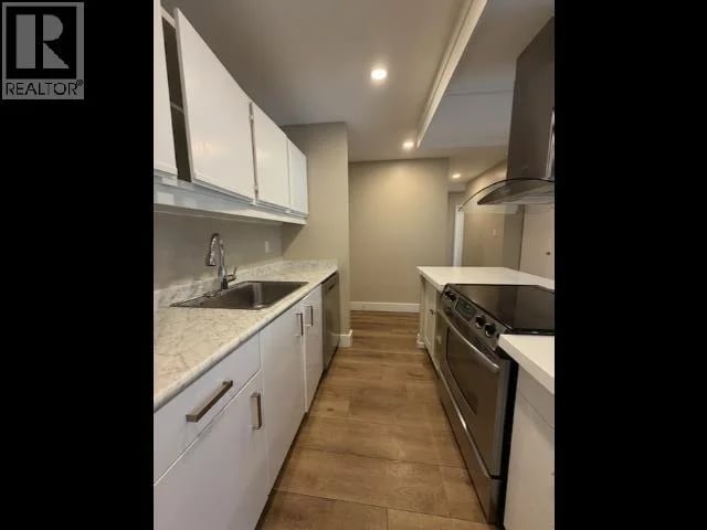 #411 65 FIRST Street, New Westminster, British Columbia, V3L5K9, New Westminster, British Columbia — photo 1 of 5