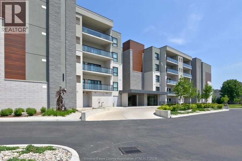 #404 250 MANNING, Tecumseh, Ontario, N8N0E5, Tecumseh, Ontario — photo 1 of 5