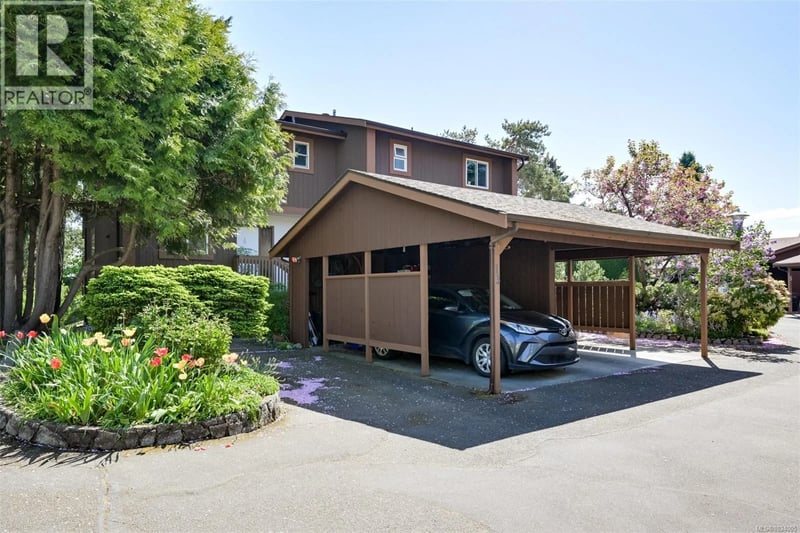 #13 933 Admirals Road, Esquimalt, British Columbia, V9A2P1, Esquimalt, British Columbia — photo 1 of 5