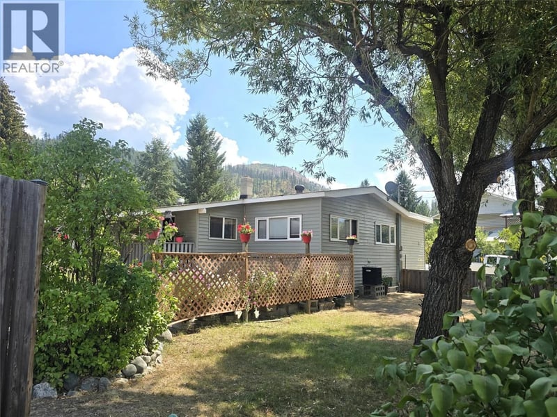 596-4590 BARRIERE TOWN Road, Barriere, British Columbia, V0E1E0, Barriere, British Columbia — photo 1 of 5