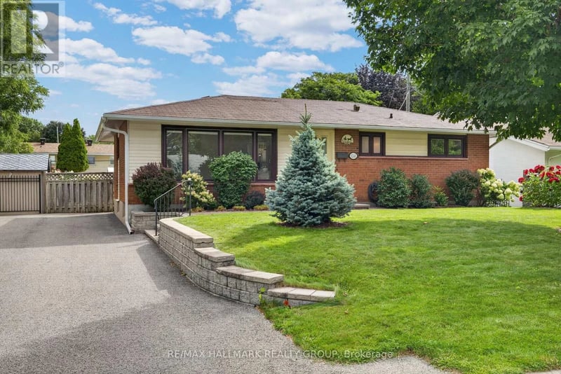 1143 Gateway Road, Ottawa, Ontario, K2C2W8, Ottawa, Ontario — photo 1 of 5