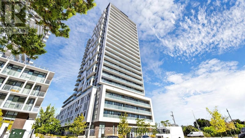 #522 188 Fairview Mall Drive, Toronto (Don Valley Village), Ontario, M2J0H7, Toronto (Don Valley Village), Ontario — photo 1 of 5