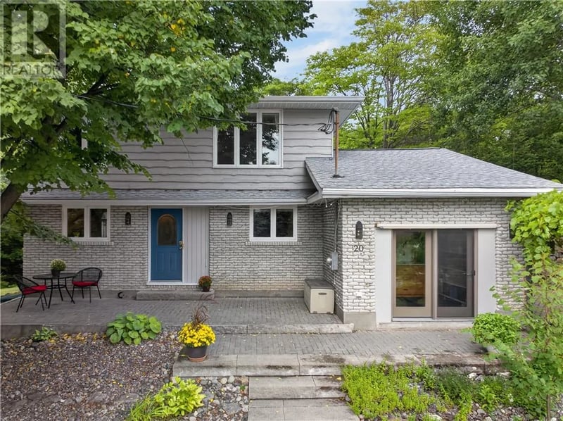 20 Delia, Sudbury, Ontario, P3E4T8, Sudbury, Ontario — photo 1 of 5