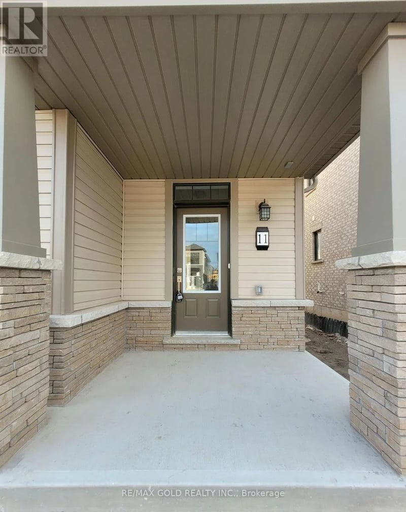 11 Amos Avenue, Brantford, Ontario, N3T0V4, Brantford, Ontario — photo 1 of 5