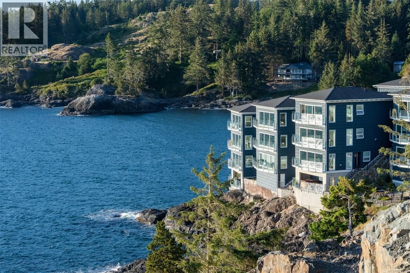 #13B 1000 Sookepoint Place, Sooke, British Columbia, V9Z1L8, Sooke, British Columbia — photo 1 of 5