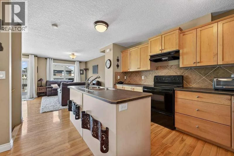 2412 Kensington Road Northwest, Calgary, Alberta, T2N3S1, Calgary, Alberta — photo 1 of 5