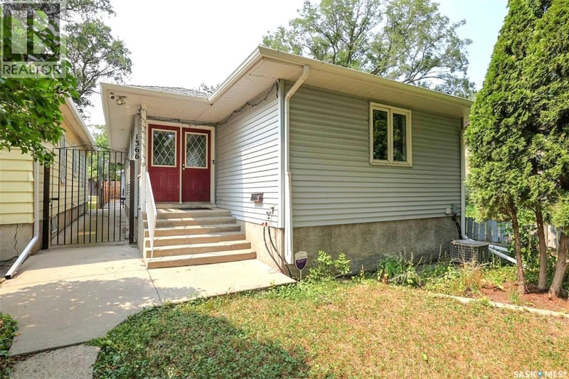 1366 Retallack STREET, Regina, Saskatchewan, S4T2H9, Regina, Saskatchewan — photo 1 of 5