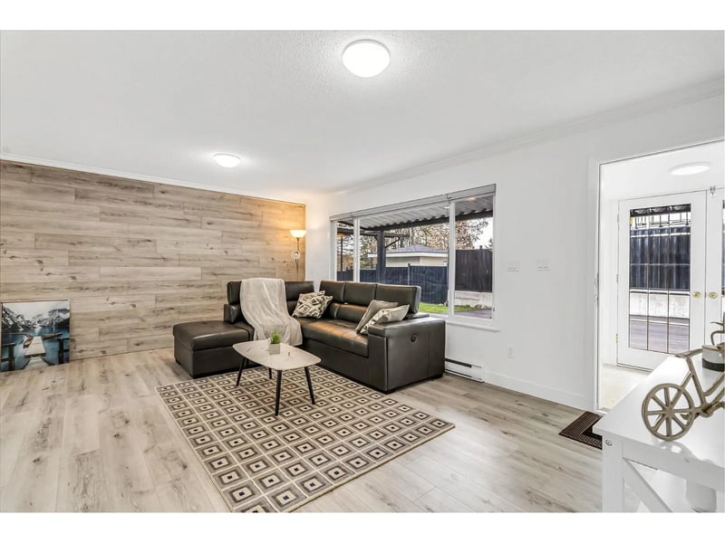 26655 30A Avenue, Langley, British Columbia, V4W2V1, Langley, British Columbia — photo 1 of 5