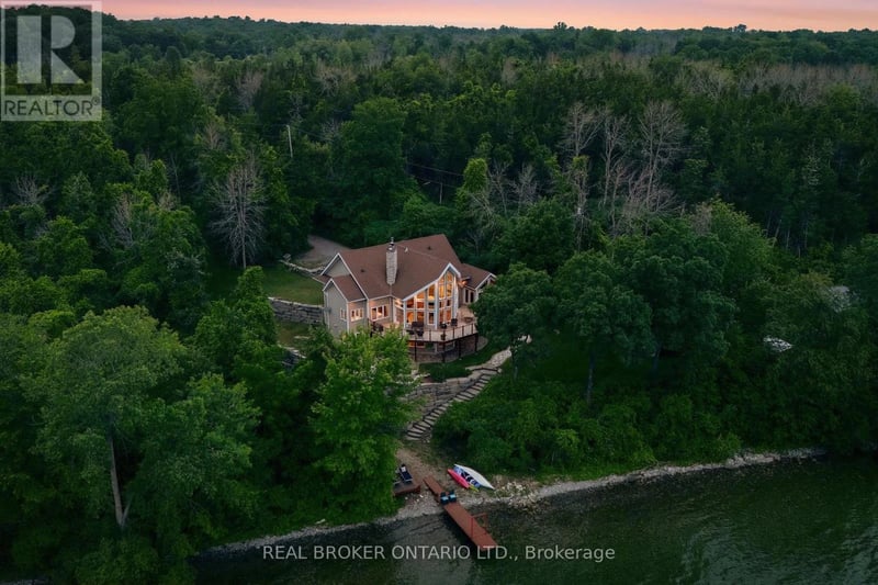 3246 County 8 Road, Prince Edward County (North Marysburg Ward), Ontario, K0K2T0, Prince Edward County (North Marysburg Ward), Ontario — photo 1 of 5