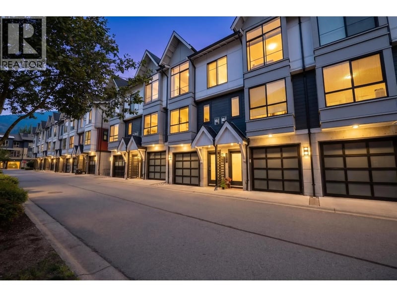 1210 GRANITE Drive, Squamish, British Columbia, V8B0V9, Squamish, British Columbia — photo 1 of 5