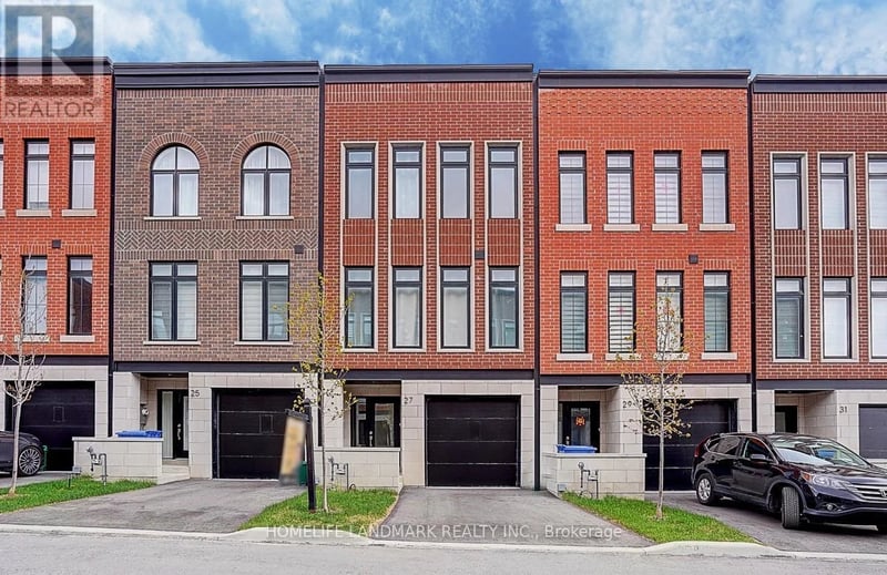 27 Chestnut Court, Aurora, Ontario, L4G4A4, Aurora, Ontario — photo 1 of 5